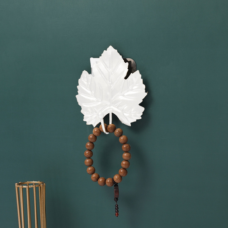 Nordic metal leaf hook INS wind light luxury cloakroom door key holder creative no trace nail-free